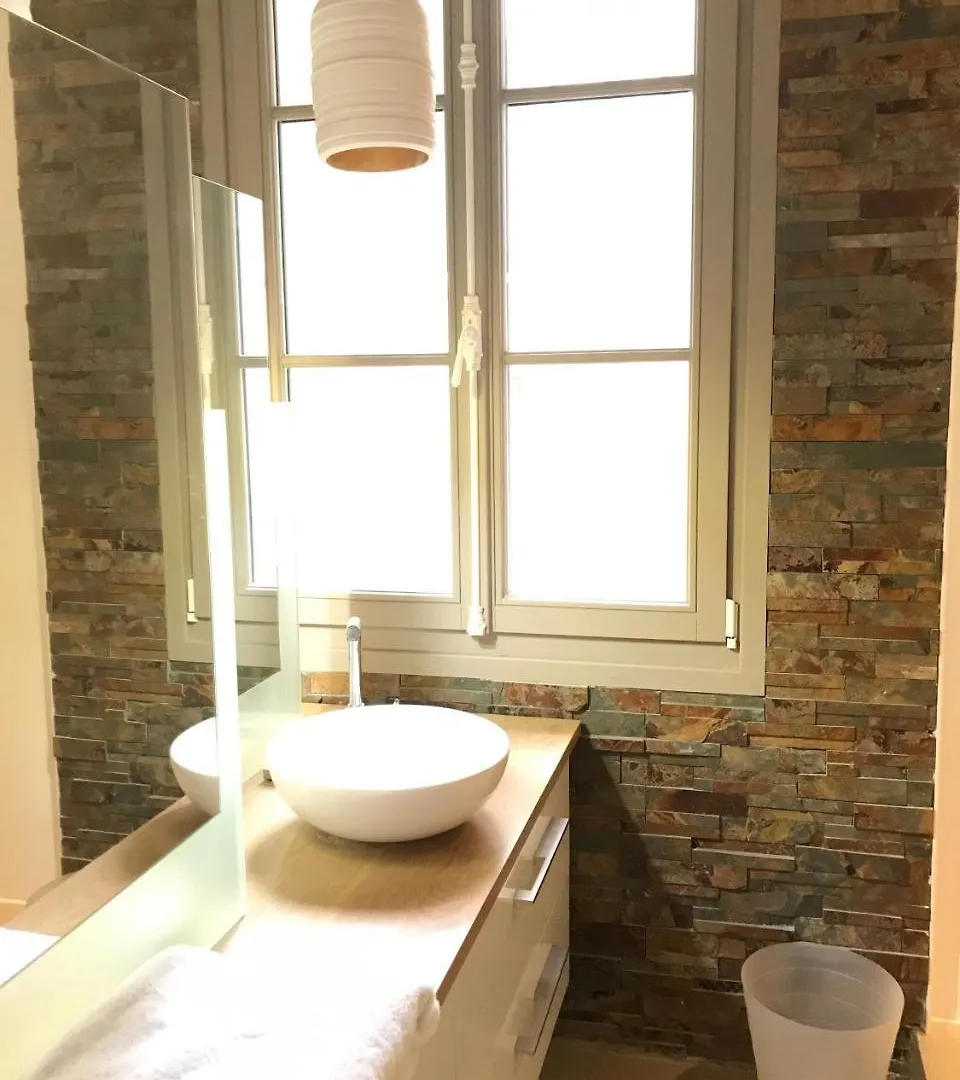 Beautiful Duplex In The Center Of Paris