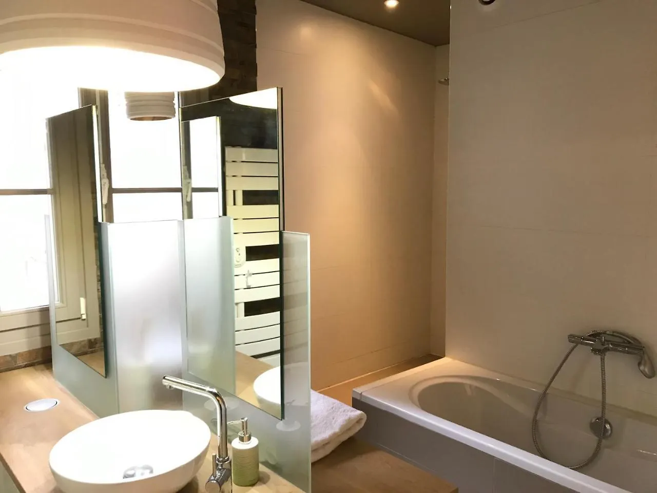 Beautiful Duplex In The Center Of * 巴黎